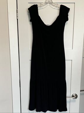 BCBGeneration Black Midi Dress with Scoop Neck and Flounce Hem